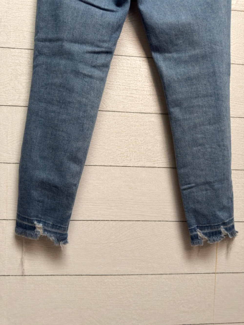 Flying Monkey High Rise Button Fly Distressed Raw Hem Skinny Jeans Size 30/10 - Picture 10 of 11